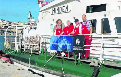 „Minden“ kommt auf Lesbos an